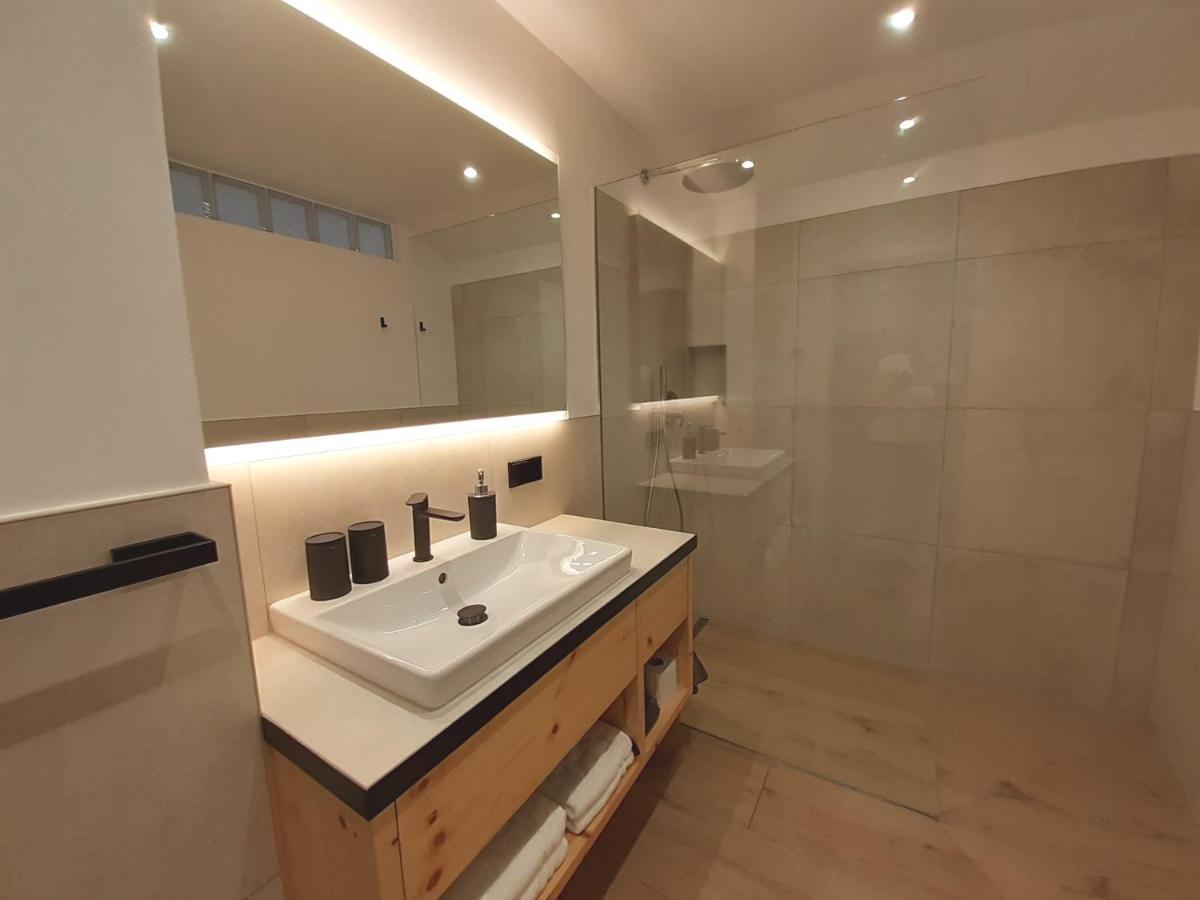 Haus Talblick "Wallbug" Ferienwohnung 1 นาตูร์โน ภายนอก รูปภาพ