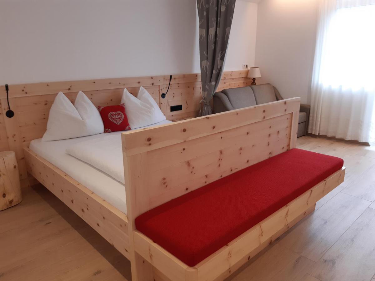 Haus Talblick "Wallbug" Ferienwohnung 1 นาตูร์โน ภายนอก รูปภาพ