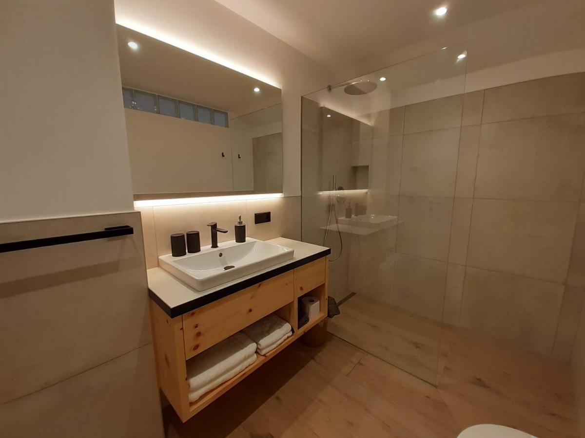 Haus Talblick "Wallbug" Ferienwohnung 1 นาตูร์โน ภายนอก รูปภาพ